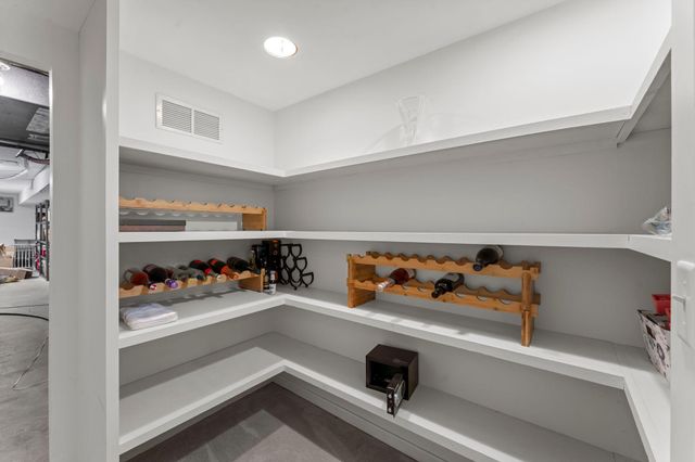 505 Holly Avenue, Saint Paul, MN 55102