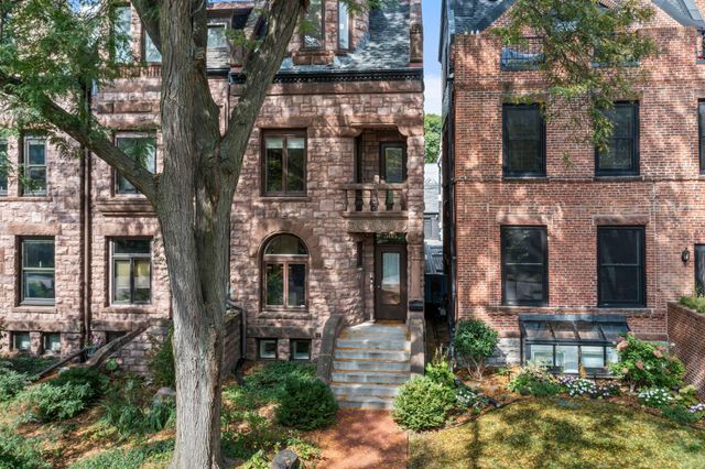 505 Holly Avenue, Saint Paul, MN 55102