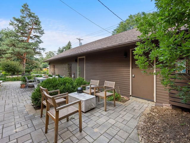 505 Holly Avenue, Saint Paul, MN 55102