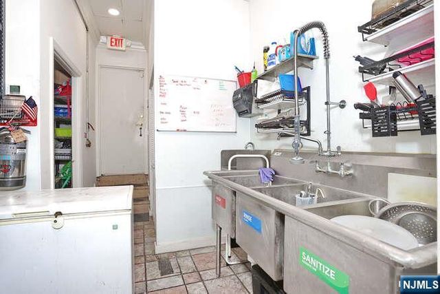 39 Godwin Avenue 39, Ridgewood, NJ 07450