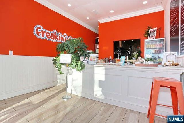 39 Godwin Avenue 39, Ridgewood, NJ 07450