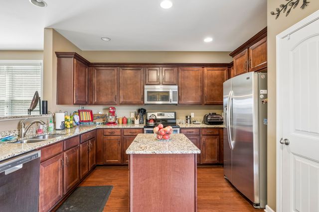 509 Larkin Ct, Mount Juliet, TN 37122