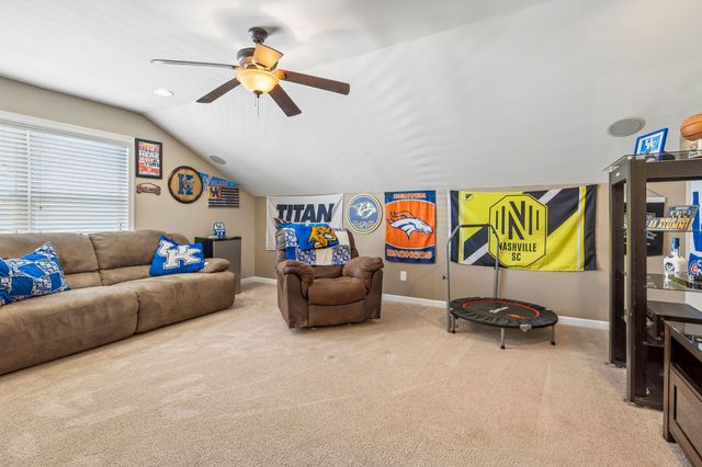 509 Larkin Ct, Mount Juliet, TN 37122