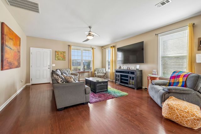 509 Larkin Ct, Mount Juliet, TN 37122