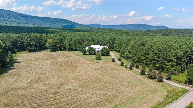 2000 County Road 4200, Clarksville, AR 72830