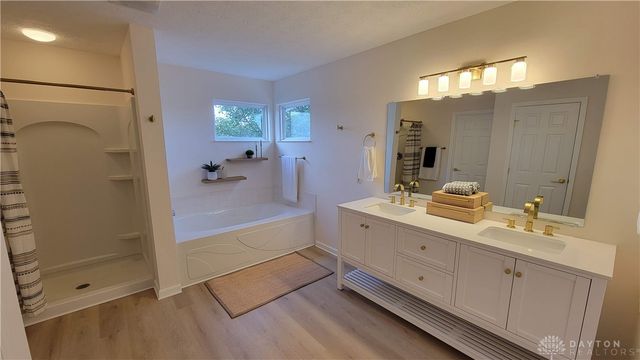 2421 Louisiana Drive, Xenia, OH 45385