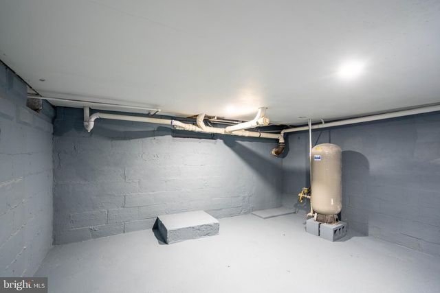 960 CARMEL RD, Millville, NJ 08332