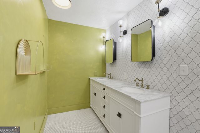 700 Sillycook Trail, Clarkesville, GA 30523