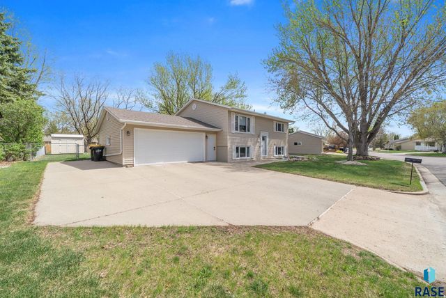 4304 W Mesa Pass Pass, Sioux Falls, SD 57106