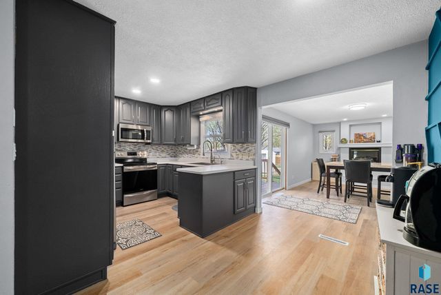 4304 W Mesa Pass Pass, Sioux Falls, SD 57106