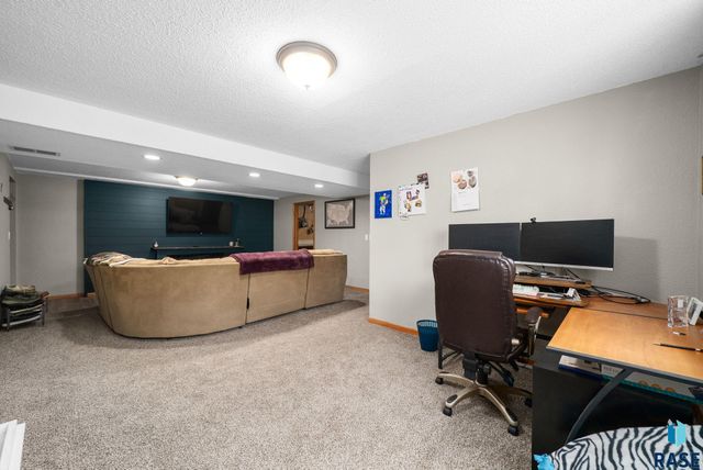 4304 W Mesa Pass Pass, Sioux Falls, SD 57106