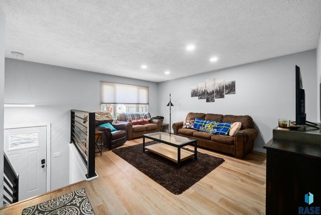4304 W Mesa Pass Pass, Sioux Falls, SD 57106