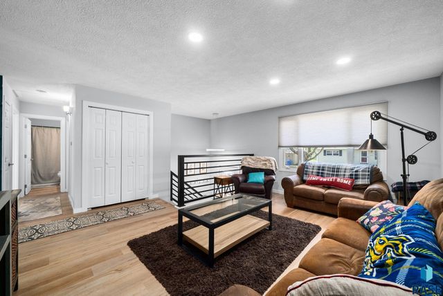 4304 W Mesa Pass Pass, Sioux Falls, SD 57106