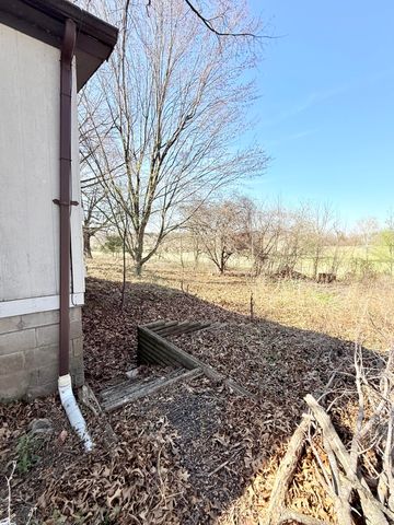 10240 Lawrence 1000, La Russell, MO 64848