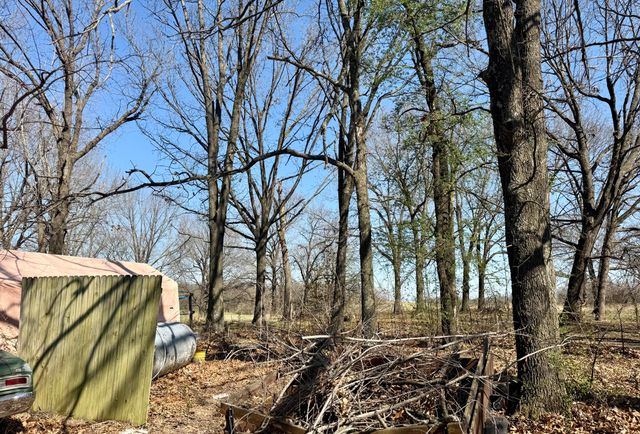 10240 Lawrence 1000, La Russell, MO 64848