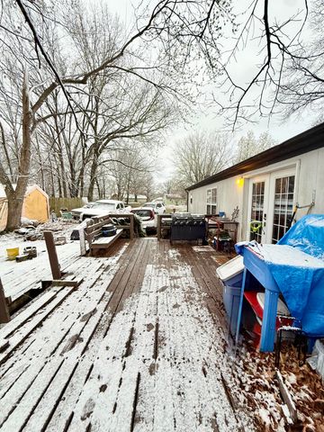 10240 Lawrence 1000, La Russell, MO 64848