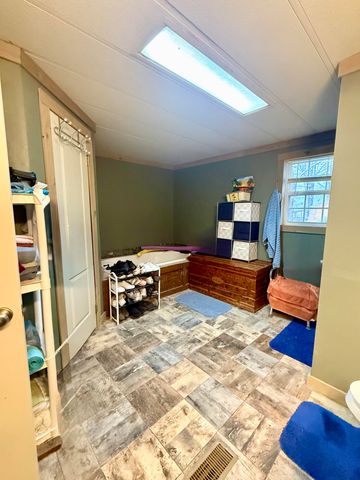 10240 Lawrence 1000, La Russell, MO 64848