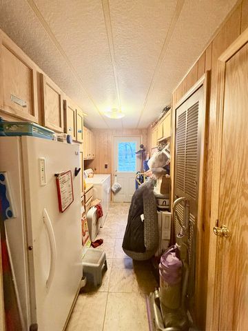 10240 Lawrence 1000, La Russell, MO 64848