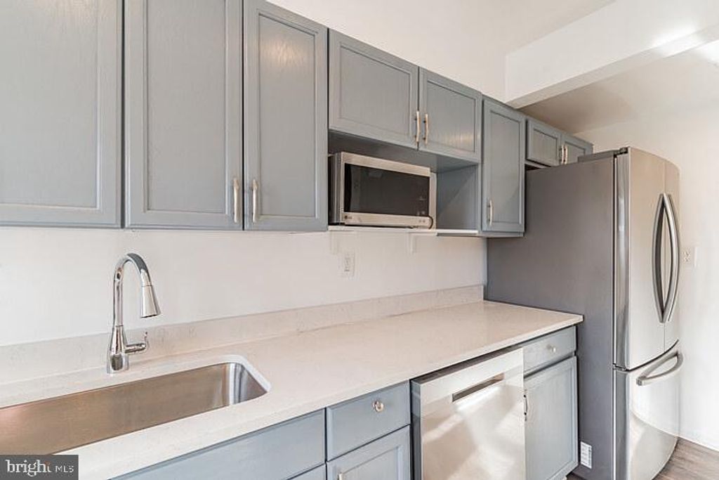 Image 11 of property listing at 413 ROGERS AVE, Glen Burnie, MD 21060