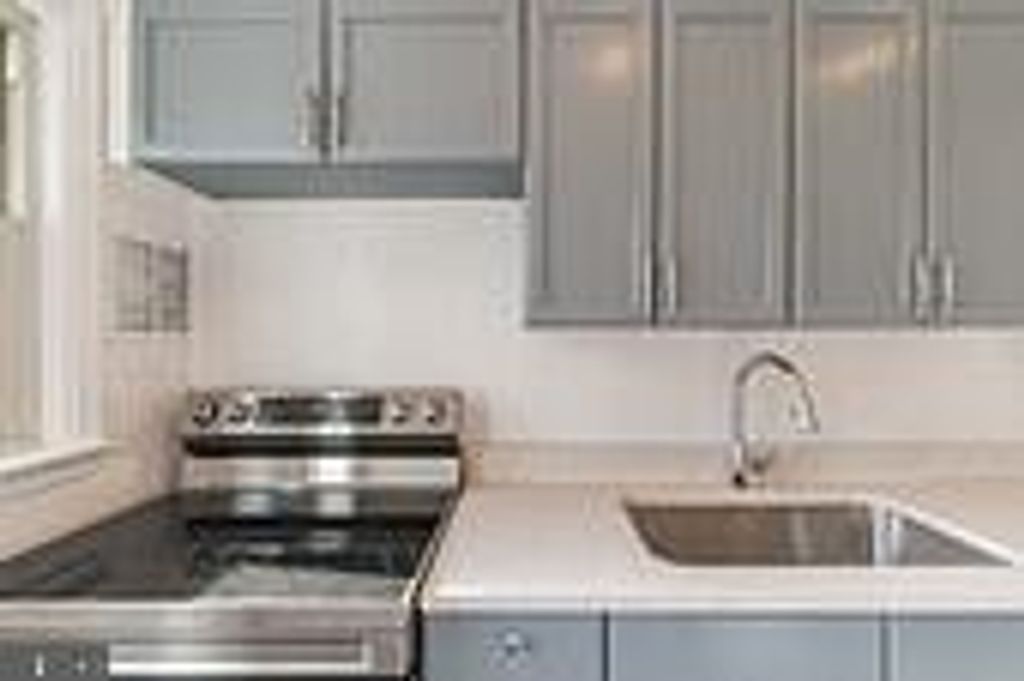 Image 12 of property listing at 413 ROGERS AVE, Glen Burnie, MD 21060