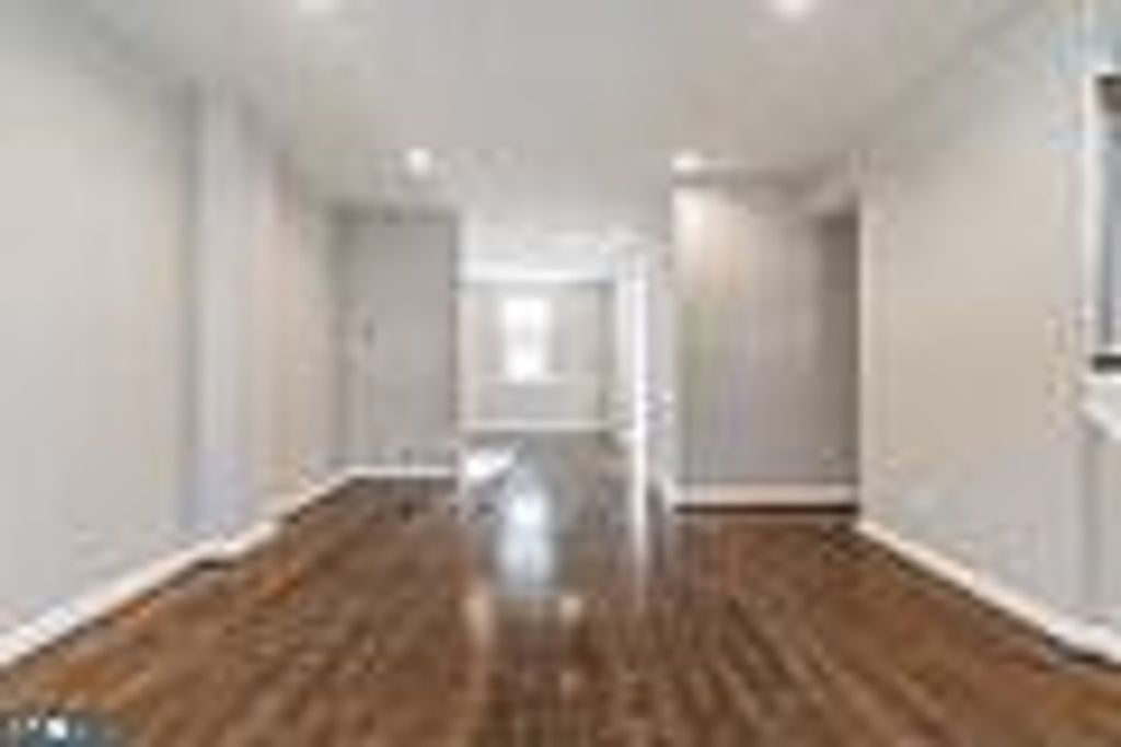 Image 9 of property listing at 413 ROGERS AVE, Glen Burnie, MD 21060