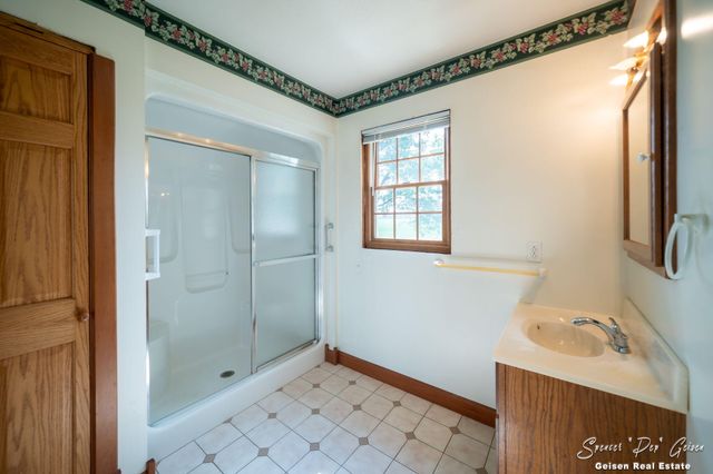 7961 W Sidney Road, Montcalm Twp, MI 48838