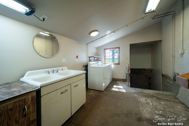 7961 W Sidney Road, Montcalm Twp, MI 48838