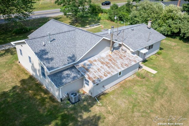 7961 W Sidney Road, Montcalm Twp, MI 48838