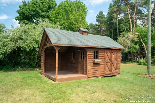 7961 W Sidney Road, Montcalm Twp, MI 48838