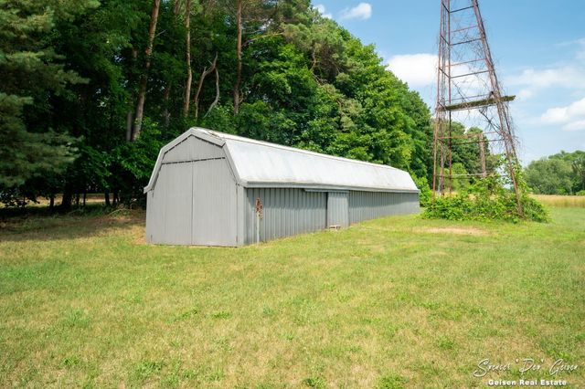 7961 W Sidney Road, Montcalm Twp, MI 48838