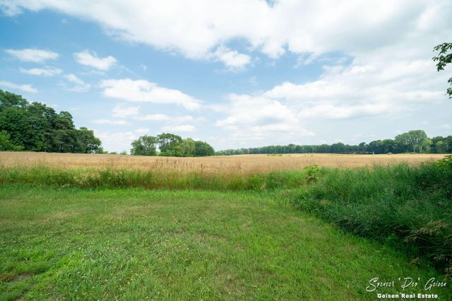 7961 W Sidney Road, Montcalm Twp, MI 48838