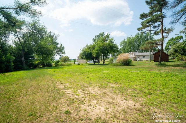 7961 W Sidney Road, Montcalm Twp, MI 48838