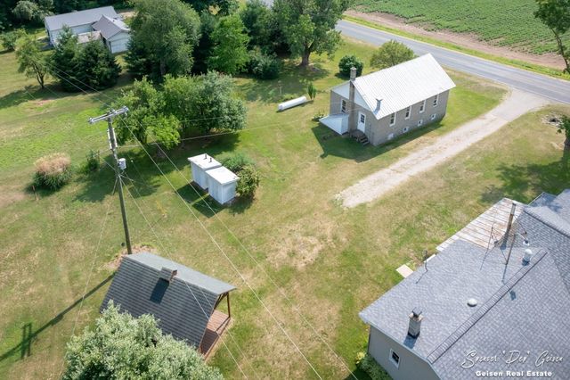 7961 W Sidney Road, Montcalm Twp, MI 48838