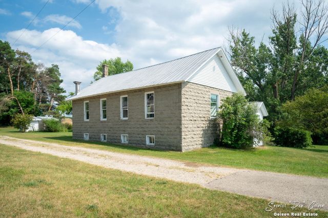 7961 W Sidney Road, Montcalm Twp, MI 48838