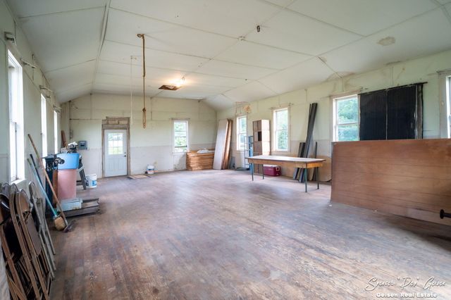 7961 W Sidney Road, Montcalm Twp, MI 48838