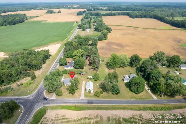 7961 W Sidney Road, Montcalm Twp, MI 48838