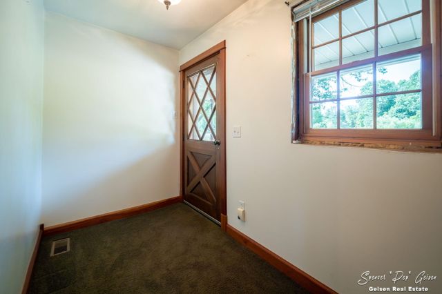 7961 W Sidney Road, Montcalm Twp, MI 48838