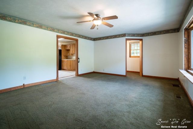 7961 W Sidney Road, Montcalm Twp, MI 48838