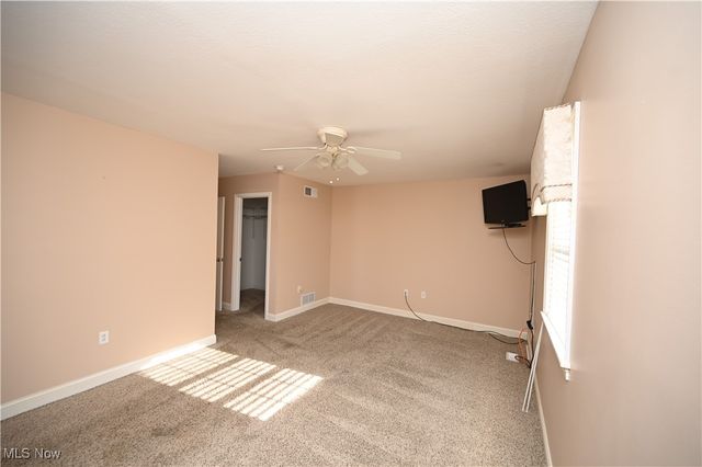 170 Sandy Court 7, New Middletown, OH 44442