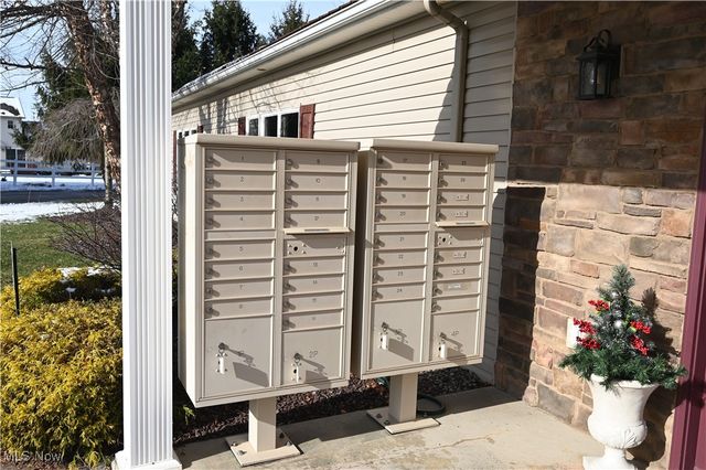 170 Sandy Court 7, New Middletown, OH 44442