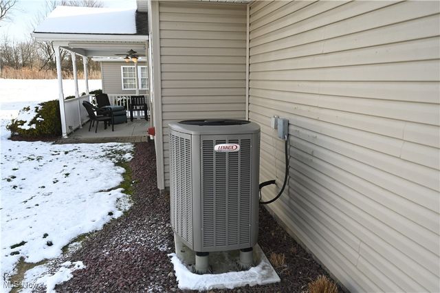 170 Sandy Court 7, New Middletown, OH 44442