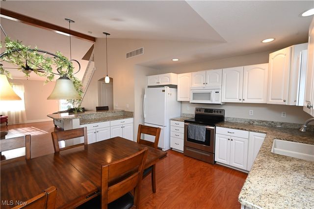 170 Sandy Court 7, New Middletown, OH 44442