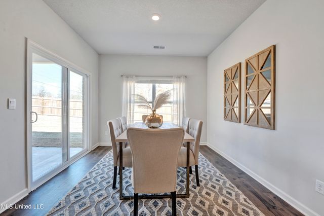 52 Spirit Dance Drive, Byhalia, MS 38611