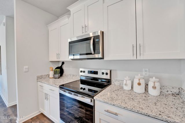 52 Spirit Dance Drive, Byhalia, MS 38611