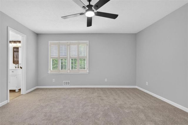 76 Willis Road, Molena, GA 30258