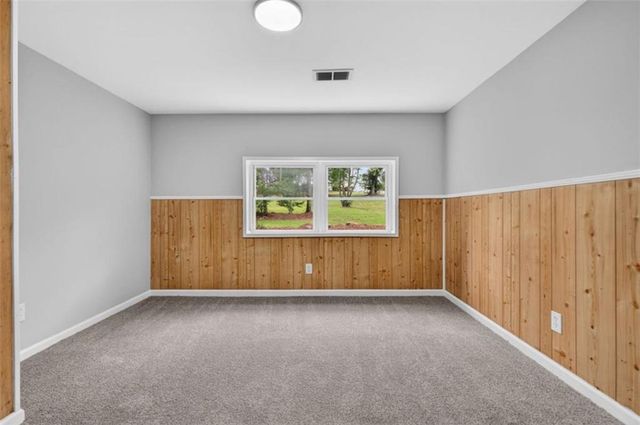 76 Willis Road, Molena, GA 30258