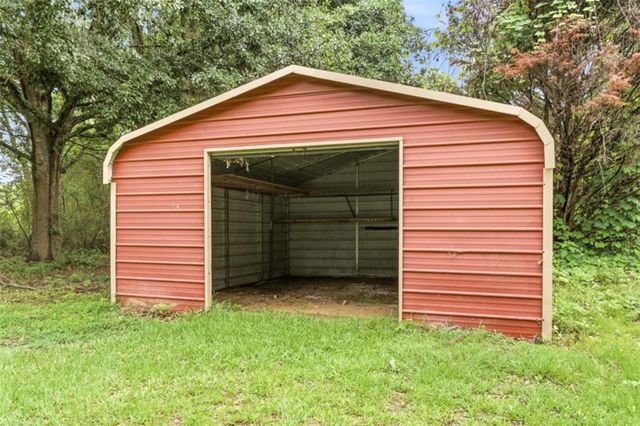 76 Willis Road, Molena, GA 30258