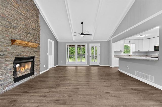 76 Willis Road, Molena, GA 30258