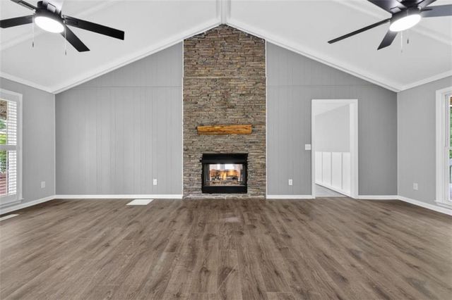 76 Willis Road, Molena, GA 30258
