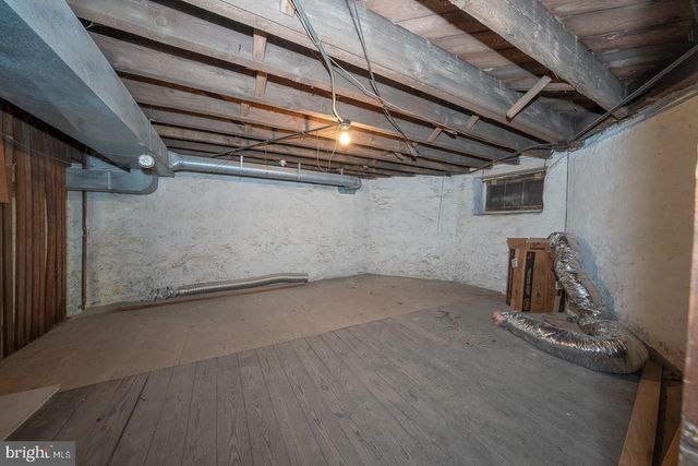 6323 SHERWOOD RD, Philadelphia, PA 19151